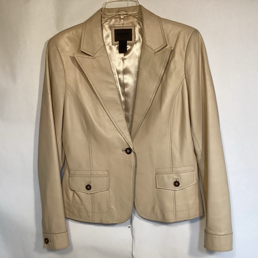Uniform John Paul Richard Cream Lambs Leather jacket women’s size medium